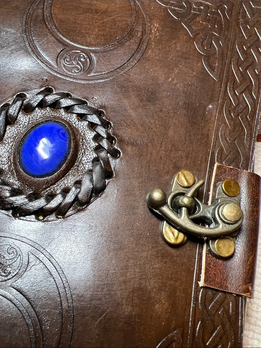 N/A handcrafted brown